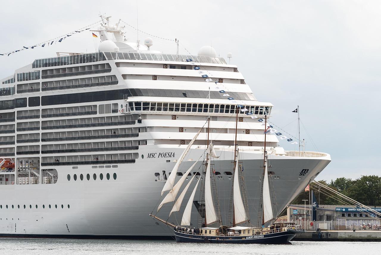 17 Days Premium Umrah & Red Sea Cruise Package