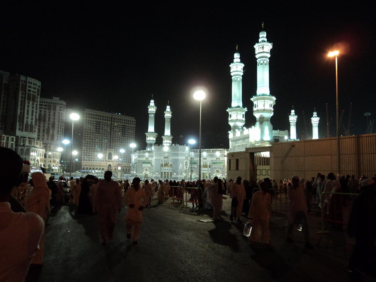 Exclusive Umrah Package from the UK